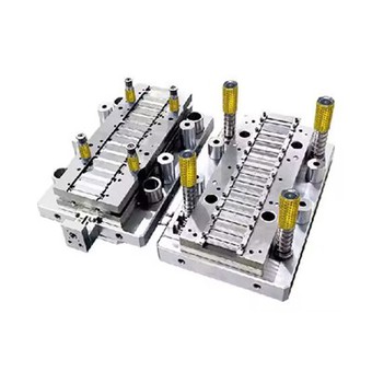 Didelio tikslumo štampavimo štampas